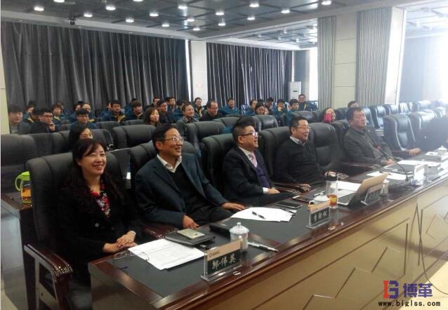 造紙業(yè)精益六西格瑪管理中期項(xiàng)目評(píng)審現(xiàn)場