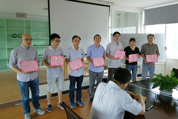 精益生產項目頒發聘任書 精益生產項目頒發聘任書