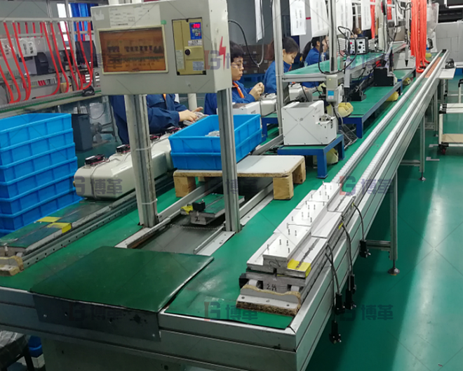 采用雙邊流水線，節約空間，電子組裝材料水蜘蛛配送。